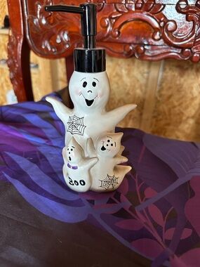Ceramic Ghost Trio Soap Dispenser - White Halloween Decor